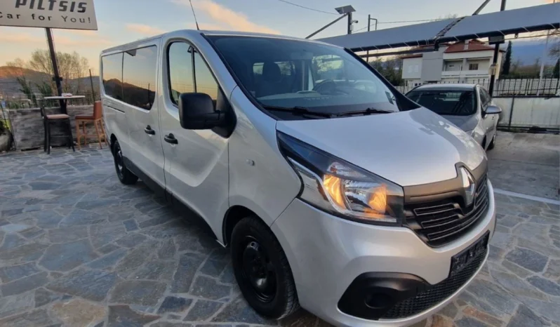
								Renault Trafic 2019 full									