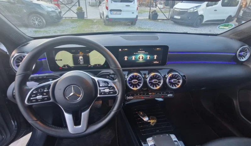 
								Mercedes-Benz A 180 2019 PROGRESIV PANO AMBILIGHT full									