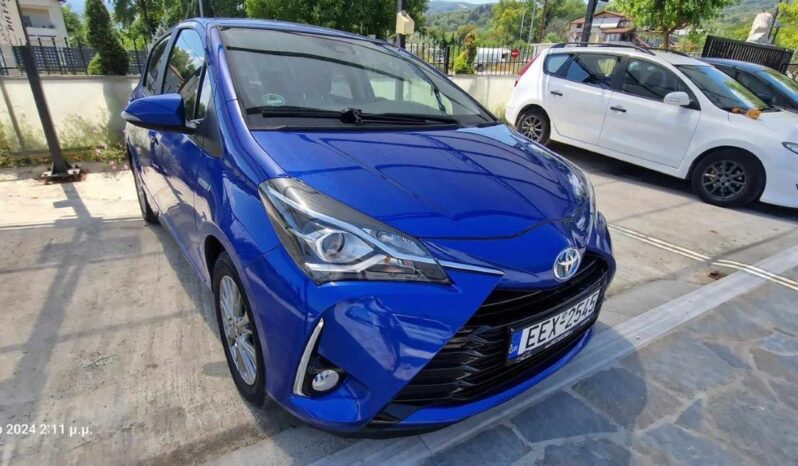 
								TOYOTA YARIS 2017 HYBRID full									