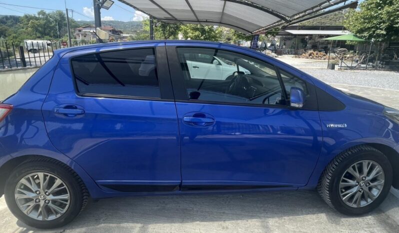 
								TOYOTA YARIS 2017 HYBRID full									