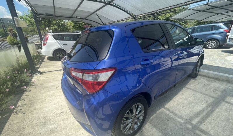 
								TOYOTA YARIS 2017 HYBRID full									