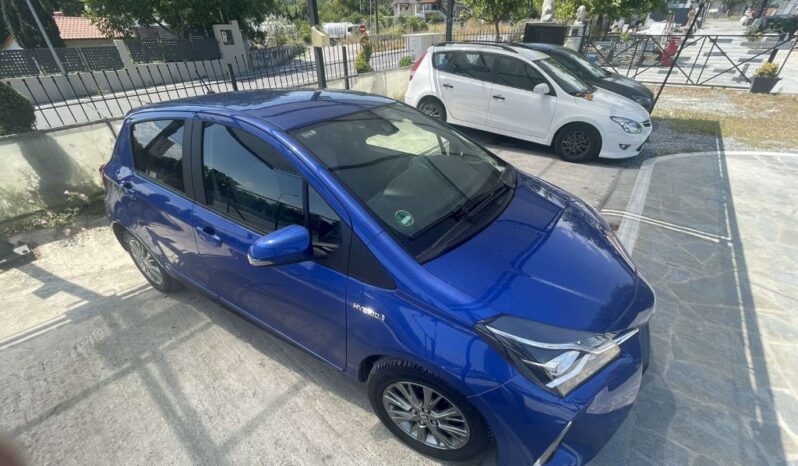 
								TOYOTA YARIS 2017 HYBRID full									