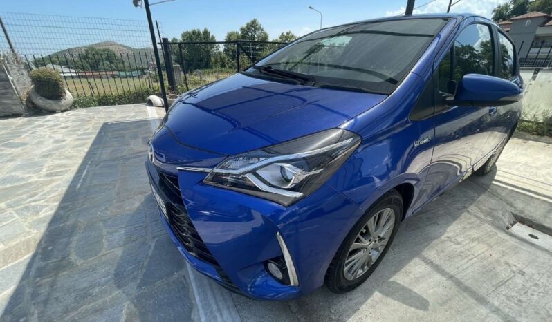 
								TOYOTA YARIS 2017 HYBRID full									