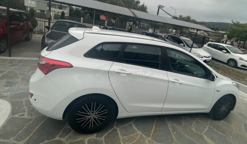 
								Hyundai i 30 2016 CW 1.6 CLASSIC full									