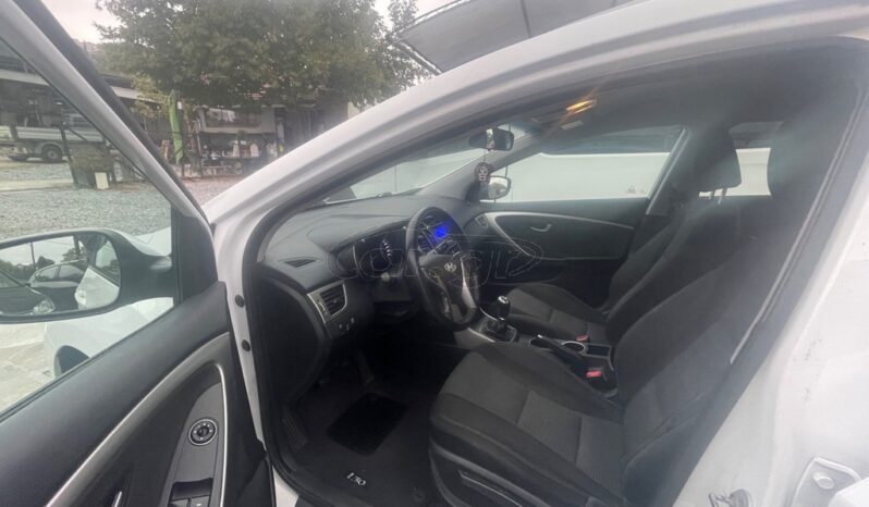 
								Hyundai i 30 2016 CW 1.6 CLASSIC full									