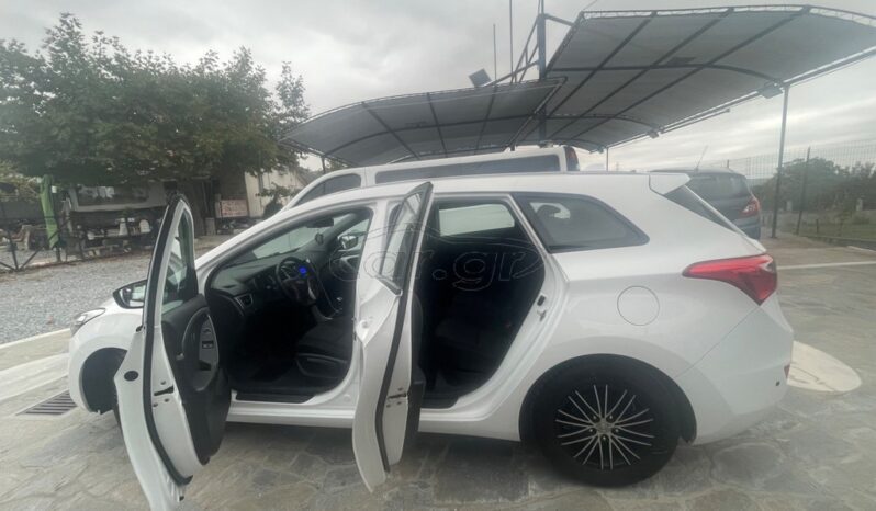 
								Hyundai i 30 2016 CW 1.6 CLASSIC full									