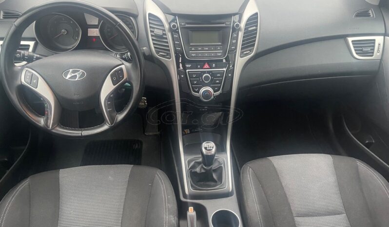 
								Hyundai i 30 2016 CW 1.6 CLASSIC full									