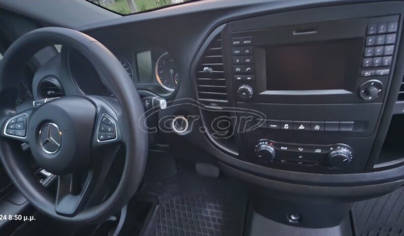 
								Mercedes-Benz Vito 2019 Van Long 116 CDI 7G full									