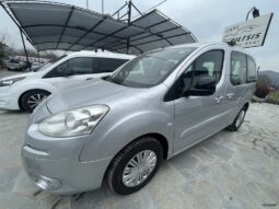 
										Peugeot Partner 2015 full									