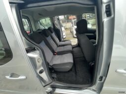 
										Peugeot Partner 2015 full									