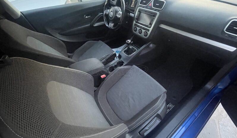 
								Volkswagen Scirocco 2009 full									