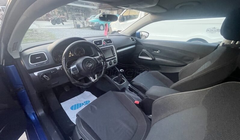 
								Volkswagen Scirocco 2009 full									