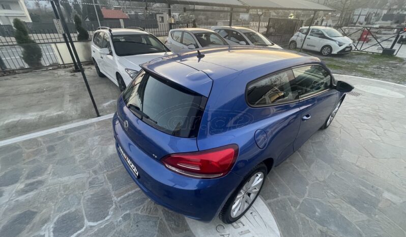 
								Volkswagen Scirocco 2009 full									
