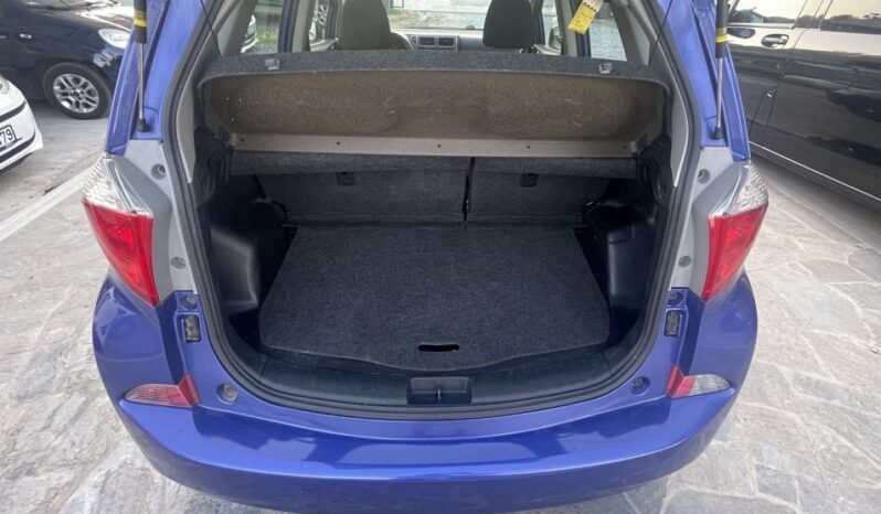 
								Toyota Verso-S 2014 full									